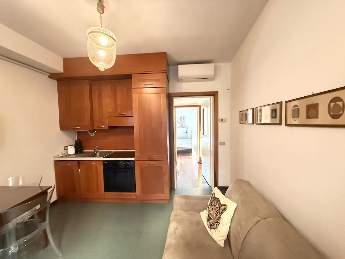 Centric Flat Apartment Milan