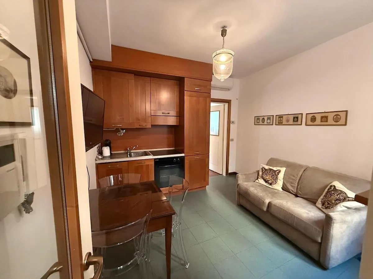 Centric Flat Apartment Milan